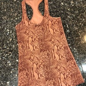 Lululemon tank